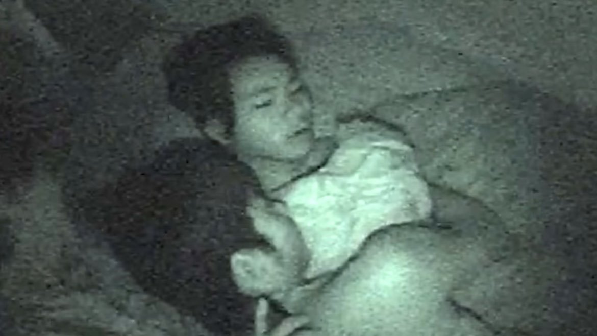 woominchi's tweet photo. anong walang sparks ang 2yul eh sumusobra na nga nawalan na sila ng kuryente!!! https://t.co/Qi9kgSMKnm