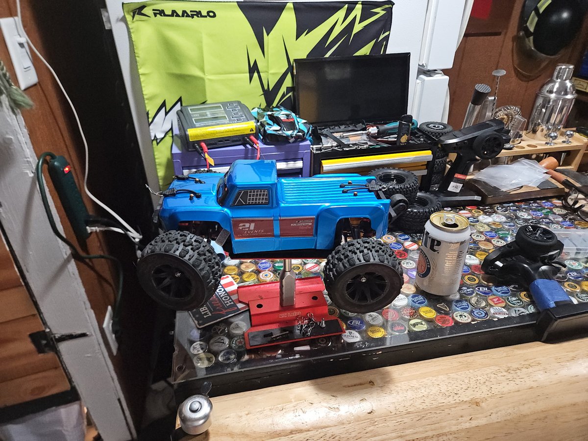 dgsarcop's tweet photo. @akiratauri1976 My mjx h14 build dubbed "Moonshine Bandit" https://t.co/zSWxyftlbh