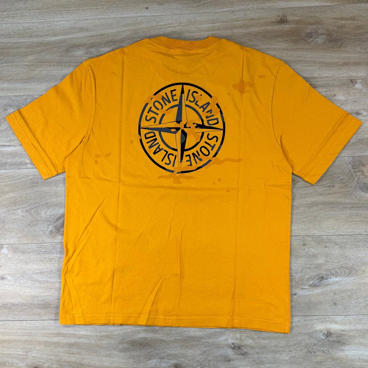 LABELMENSWEAR's tweet photo. T-shirts below RRP delivered next day!

Buy now 👉🏼 https://t.co/ildrL05ADb https://t.co/0vNa7hgXkw