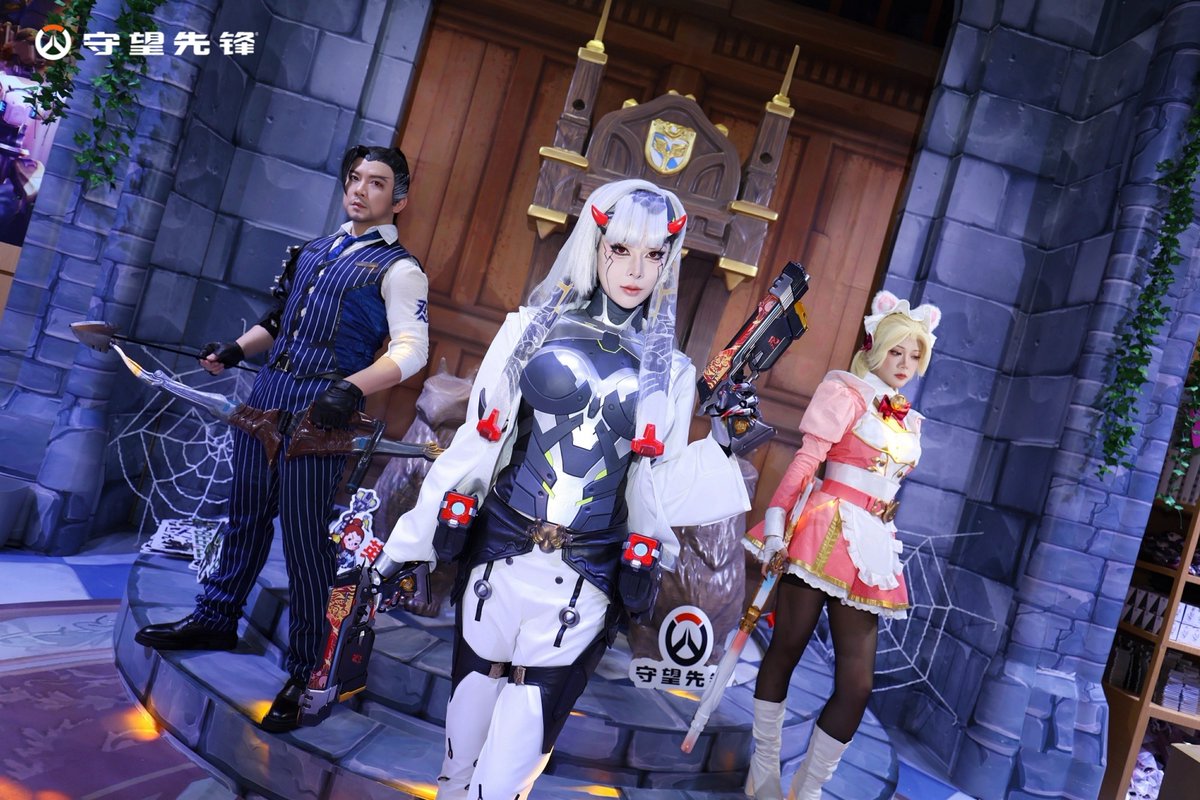 Kompae's tweet photo. ⚠️ Fotos de algunos cosplayers del evento de este fin de semana [BiliBiliWorld 2026, Shanghai]. https://t.co/mRdOggEjTU