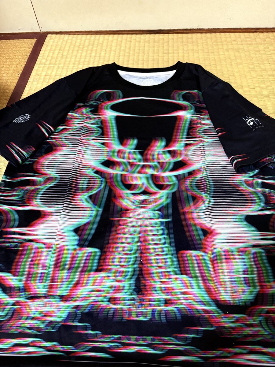 am_aico's tweet photo. KenKenのTシャツ注文してすぐきたー！
仕事はやー！浮世絵じゃなくてMADTシャツですが…色んなとこ着て行こ！😆 https://t.co/q6uqbrhgIv