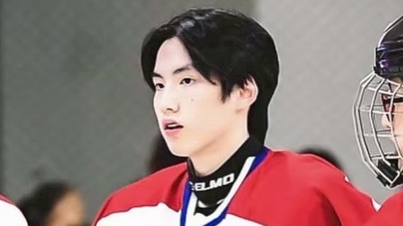 IDEAZONETIMER's tweet photo. ใครจะเชื่อว่าหน้าเหมือนเดิมเป๊ะ
POOH77 ❤️🏒⛸️🥅❄️

#PHUTATCHAI https://t.co/HTtL7MIoOJ