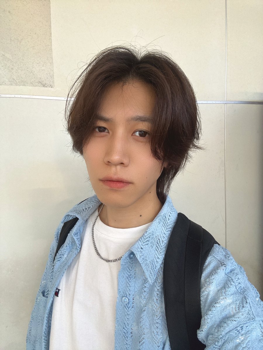sono_kazuki's tweet photo. 髪型ビフォーアフター💇 https://t.co/VVDvyKYK5N