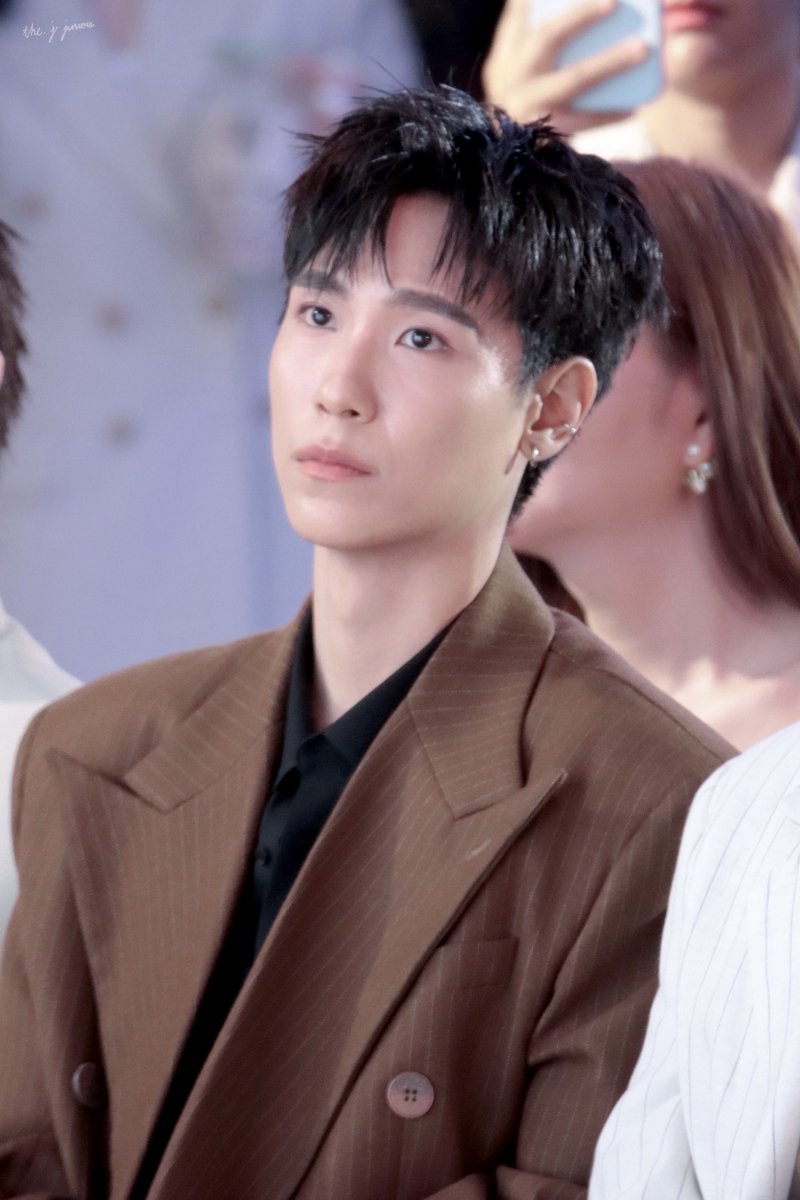 Thej_Juniors's tweet photo. ผู้คนหลากหลาย but baby you look so shine🌞✨

JUNIORMARK TIMELESS BEAUTY 

#JuniorMarkxMenarini https://t.co/11A3TmDBl9