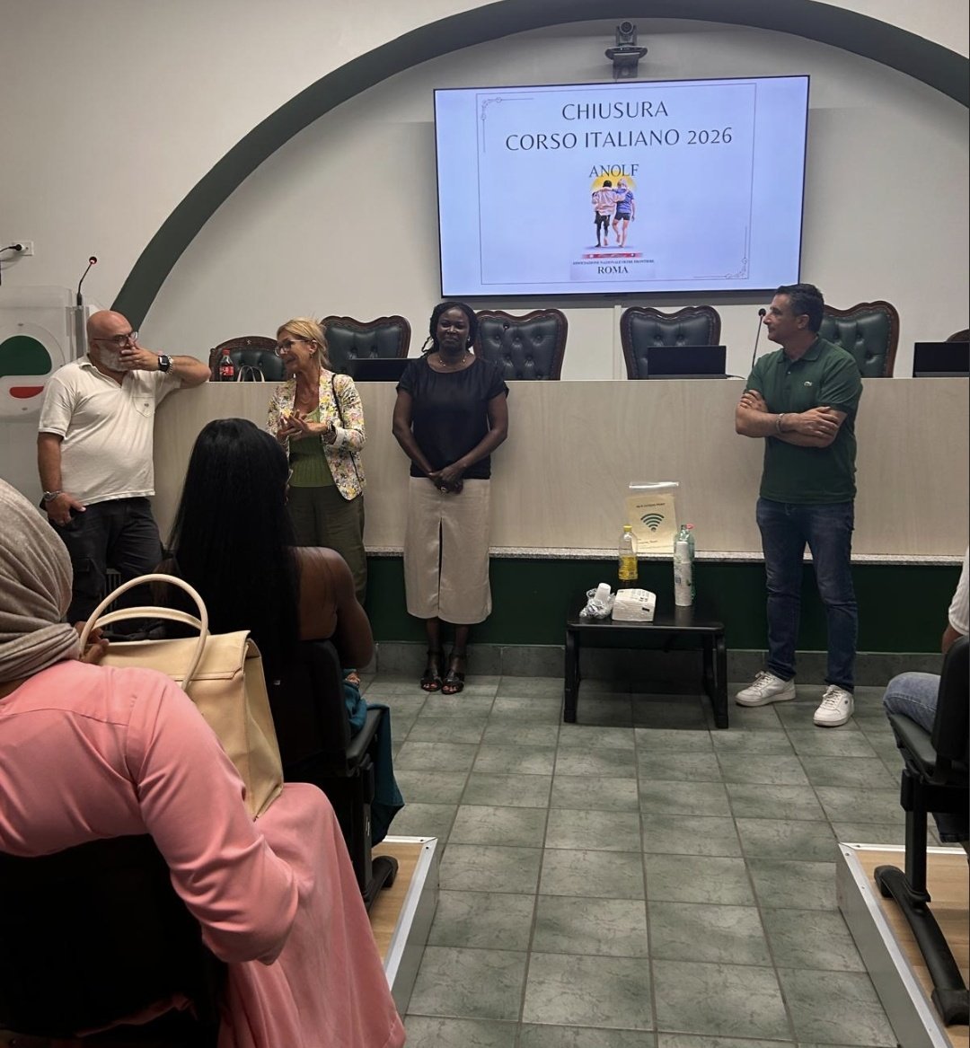 FilcaRoma's tweet photo. Inclusione e sicurezza: si è concluso il Corso di italiano promosso da Anolf, Cisl e Filca. Capobianco: "In #edilizia gli #stranieri superano il 50%. Da anni siamo impegnati in attività di integrazione e sostegno, sia per gli addetti che per i familiari".
https://t.co/6GxkhgH00U https://t.co/lISG8aQQjh