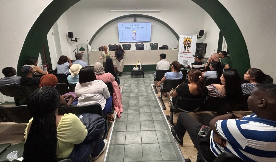FilcaRoma's tweet photo. Inclusione e sicurezza: si è concluso il Corso di italiano promosso da Anolf, Cisl e Filca. Capobianco: "In #edilizia gli #stranieri superano il 50%. Da anni siamo impegnati in attività di integrazione e sostegno, sia per gli addetti che per i familiari".
https://t.co/6GxkhgH00U https://t.co/lISG8aQQjh