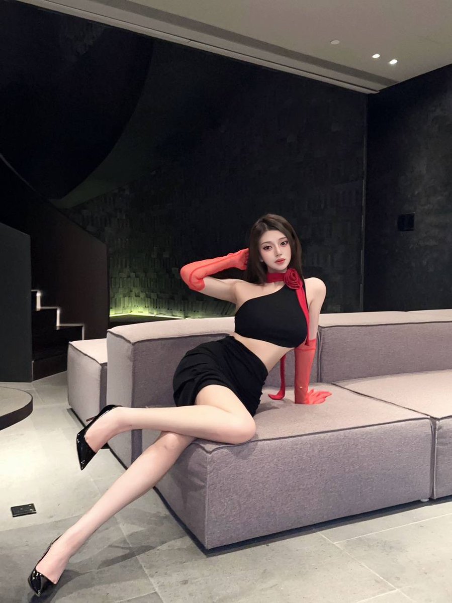 amikoo23's tweet photo. 广州

𝑊𝑖𝑛𝑡𝑒𝑟 𝑚𝑎𝑦 𝑏𝑒 𝑐𝑜𝑙𝑑, 𝑏𝑢𝑡 𝐼 𝑤𝑖𝑙𝑙 𝑤𝑎𝑟𝑚 𝑦𝑜𝑢𝑟 𝑠𝑜𝑢𝑙
粉嫩G奶甜心 ʚ 静静香 ɞ 白嫩诱人呼之欲出
纯欲天花板 御姐身材 极致体验 甜美声线

♥️
清纯气质 纯欲精致 白里透红
173cm - 𝟑𝟔D
｜纯欲顶流新人
粉嫩甜心 白嫩诱人
爱好｜健身 画画 瑜伽
🌈💖💛💙💜💚🧡 https://t.co/rzSnrtEwx9