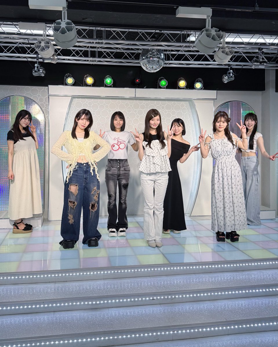 mixveilofficial's tweet photo. エアロピクルス、
みんな見てくれた〜？？🥒

#ミクベル https://t.co/fIyVI0i3Jf