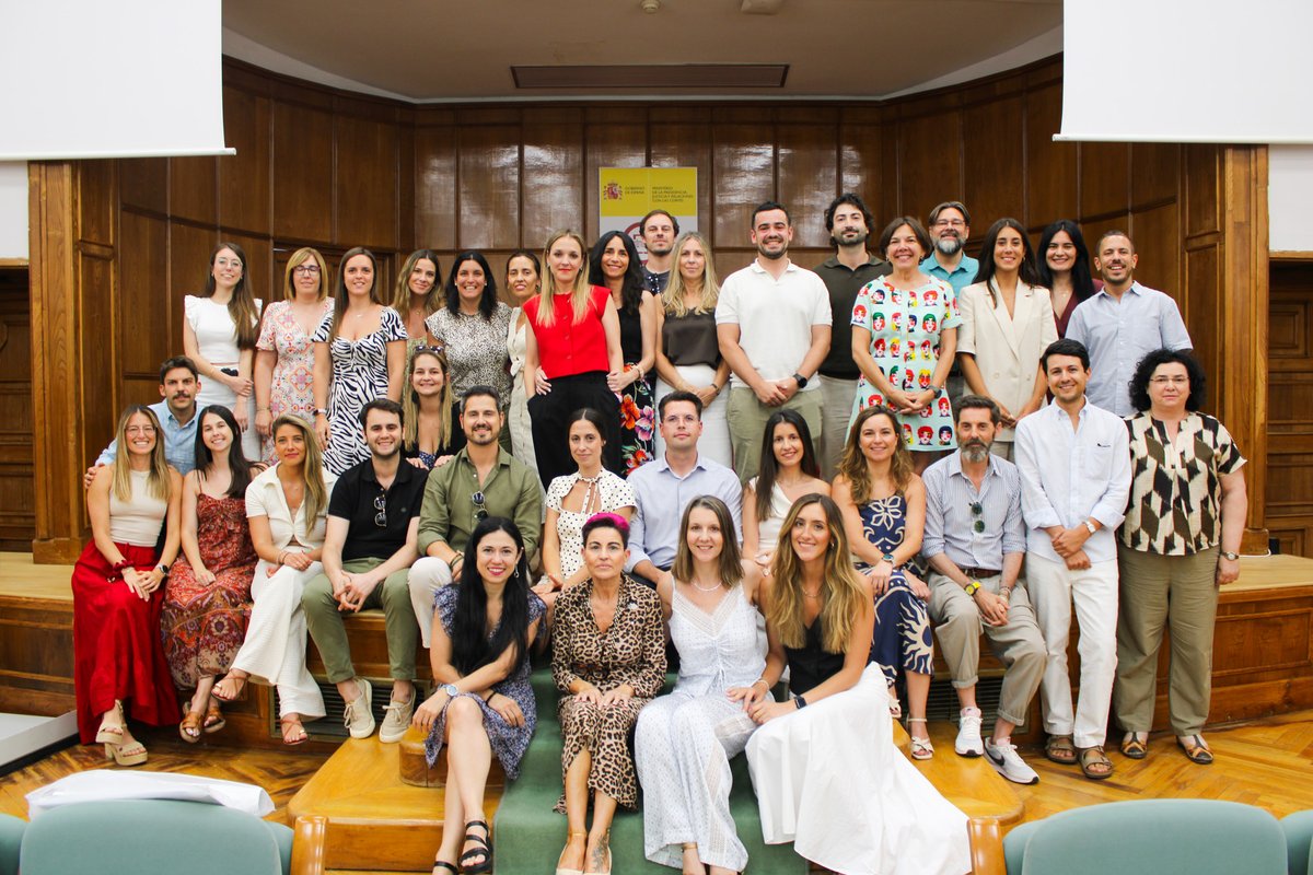 cejmjusticia's tweet photo. 🎓 Despedimos a la 4⃣8⃣ª Promoción de #LAJ por Promoción Interna 👇

Tras su paso por el #CEJ, en una fase formativa iniciada el pasado 11 de mayo, comienza una nueva etapa con las prácticas tuteladas en Oficinas Judiciales y Tribunales de Instancia.

¡Os deseamos mucho éxito! 👏 https://t.co/AHYKv2omgk