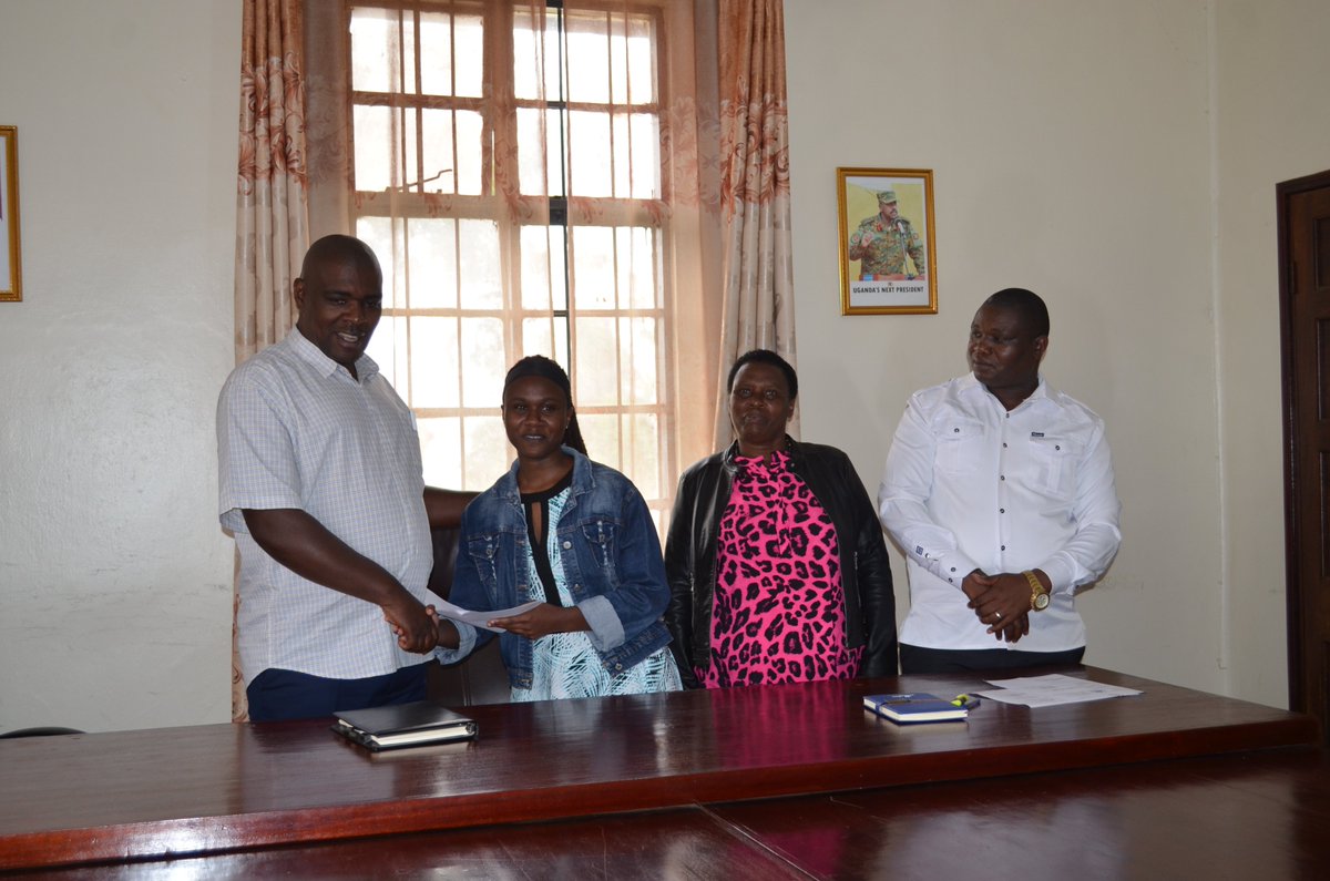 KabaleDistrict's tweet photo. The Kabale District LCV Chairperson, Denis Nzeirwe Ndyomugyenyi, has flagged off seven students who have secured admission to public universities under the District Quota Scheme for the 2026/2027 academic year.

The beneficiaries are Niwaheereza Blessing, who has been admitted to Makerere University to pursue a Bachelor of Social Work and Social Administration; Faith Kirabo, Bachelor of Optometry at Makerere University; Rinah Nankunda, Bachelor of Social Work and Social Administration at Makerere University; Victory Orishaba, Bachelor of Science in Accounting and Finance at Lira University; Ezra Akampurira, Bachelor of Science in Forestry at Makerere University; Paul Atwebembeire, Bachelor of Information Technology at Mountains of the Moon University; and Justine Ndyanabo, Bachelor of Science in Quantity Surveying at Makerere University.

The flag-off ceremony was held in the Kabale District Boardroom and was attended by the students, their parents, district officials, and education stakeholders.

Details 👇👇👇👇👇

https://t.co/0wpr9TxRoO
