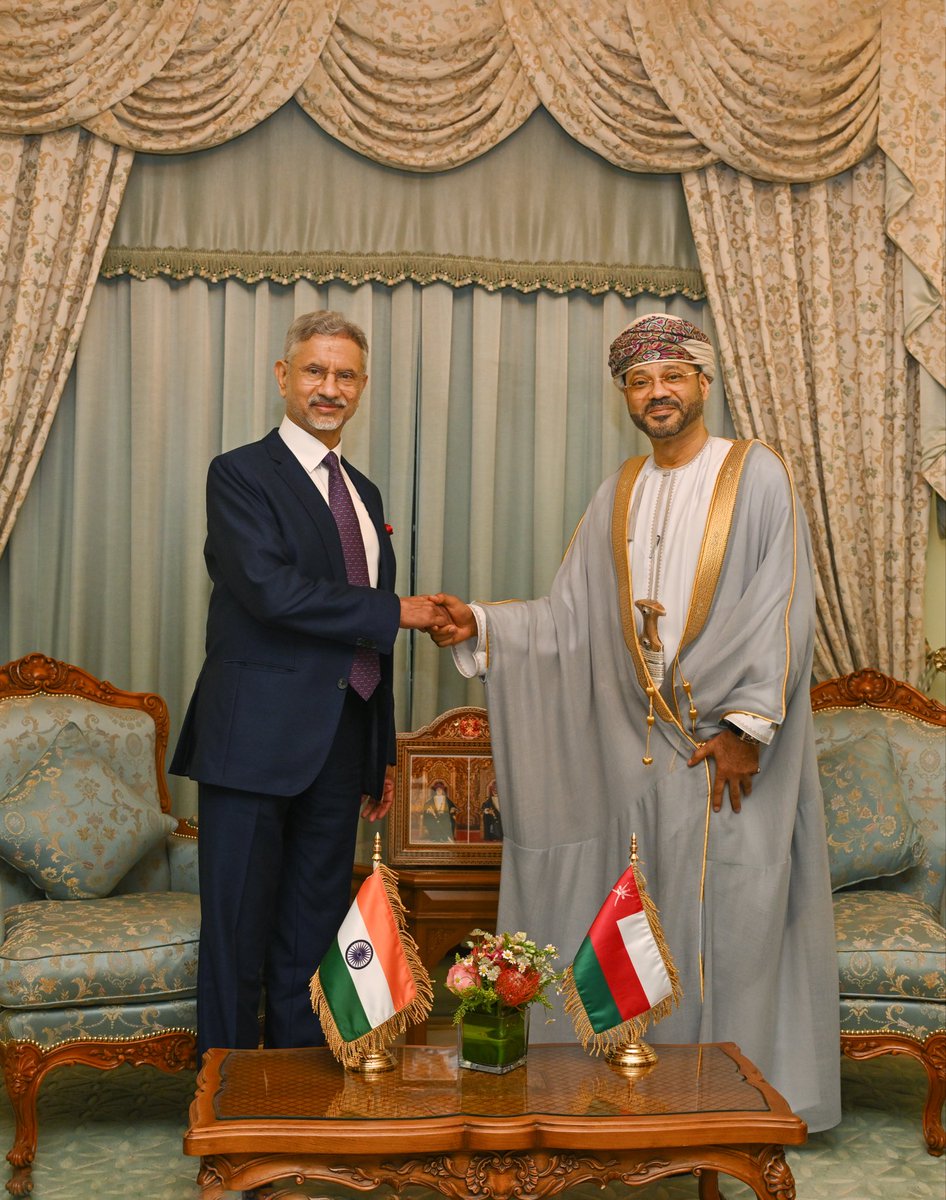 DrSJaishankar's tweet photo. Delighted to meet Omani FM @badralbusaidi in Muscat today, and hold discussions on various facets of our cooperation. 

Focused on trade, investments, connectivity, maritime, technology, defence and cyber & AI domains. 

Had a comprehensive exchange of views on developments in the Gulf, and efforts to ensure peace and stability. 

Our discussions reflected the trust and strength of our Strategic Partnership.

🇮🇳 🇴🇲