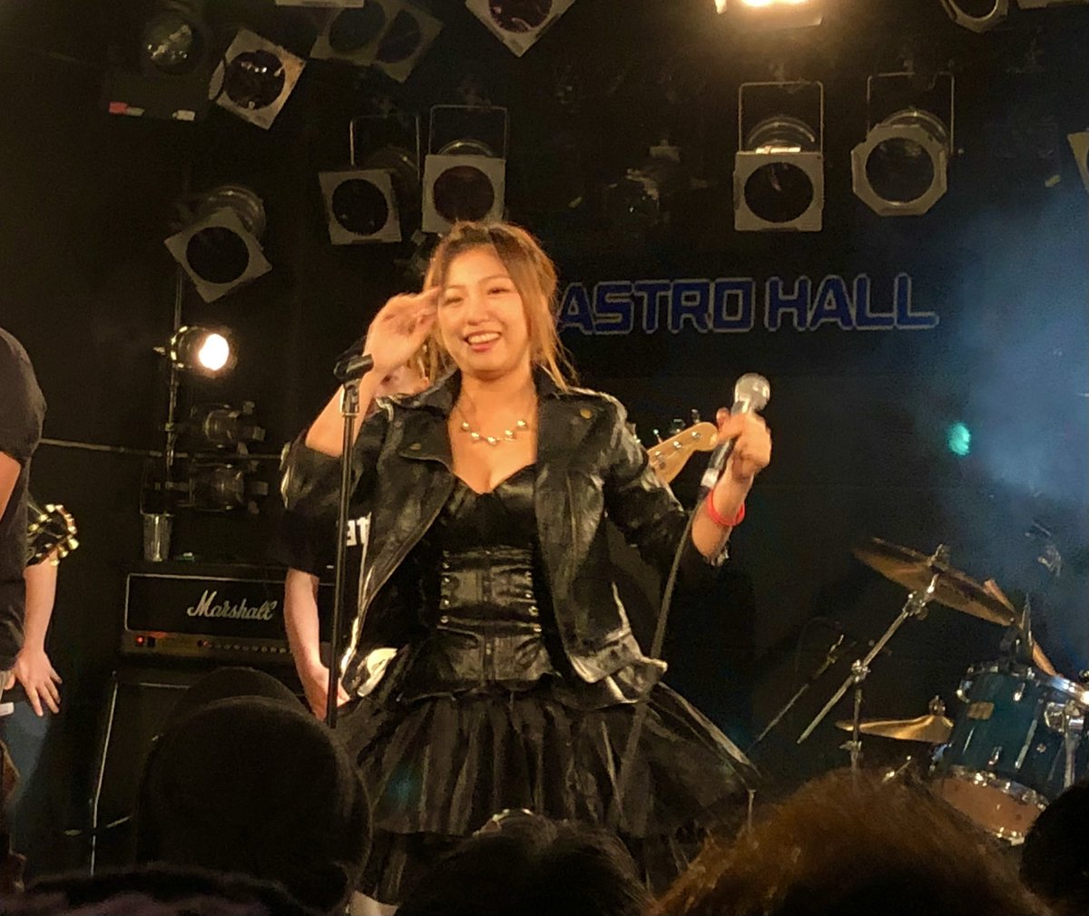 Eru79817675's tweet photo. 2017年11月。

スポーツの秋。
読���の秋。
芸術の秋。
タカハシの秋🎵

#河原みのり
#みのりん
#引退まで思い出振り返る https://t.co/ibg2ltVBzX