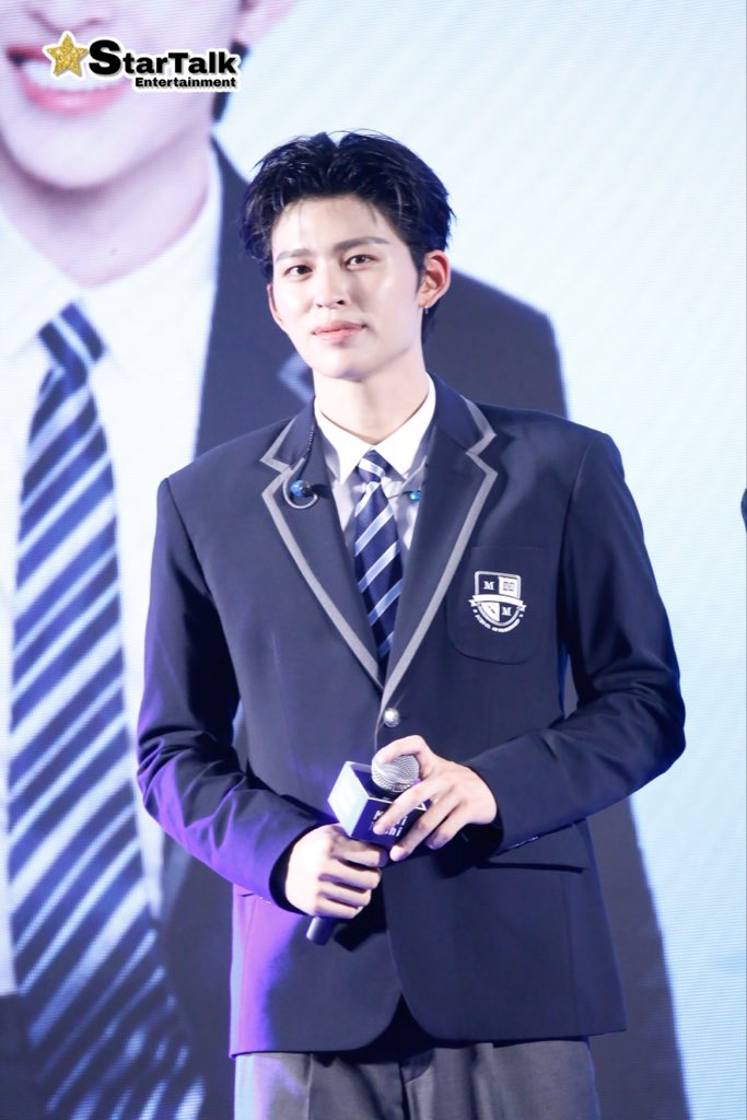 startalkent's tweet photo. “ปอนด์ ณราวิชญ์” ในกิจกรรมสุดเอ็กซ์คลูซีฟ “Moshi Moshi School of Friendship Special Event x PondPhuwin”

 PPP FAMILY MOSHI MOSHI
#MoshiMoshixPondPhuwin
#ปอนด์ภูวินทร์ #PondPhuwin
#ppnaravit https://t.co/R6CG7xDP1J