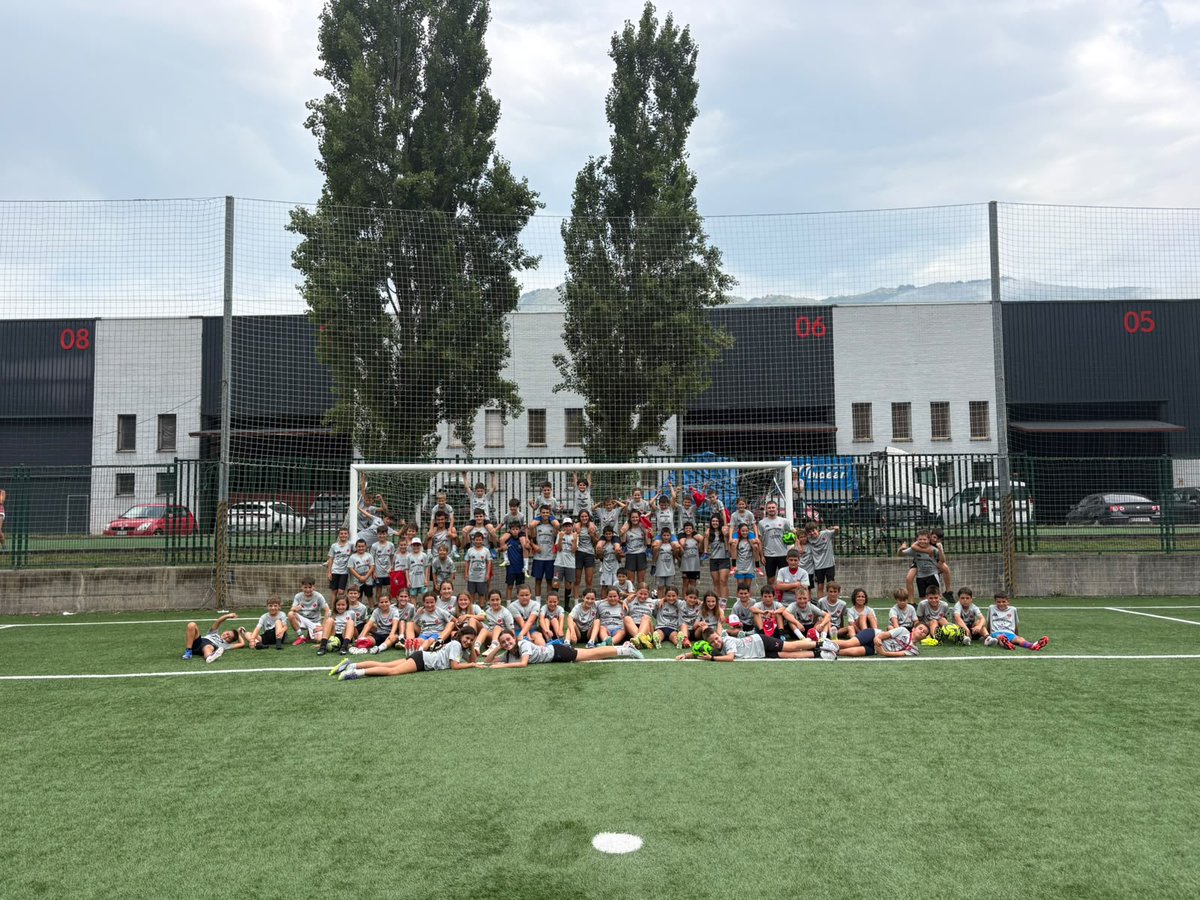 Anaitasuna_CD's tweet photo. 🔙 Amaitu da Kanpusaren bigarren astea!

#KanpusAnai https://t.co/gwhGlX2ehP