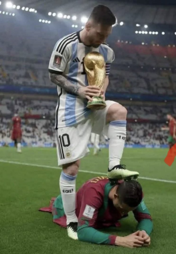Goat19977's tweet photo. @f501_r تصريفتكم التحكيم يوم ميسي دعىس لاعبكم 

وامبابي تستغيثونه ينقذكم بعد ما اندعستو من ميسي https://t.co/dyD7AgkZQU