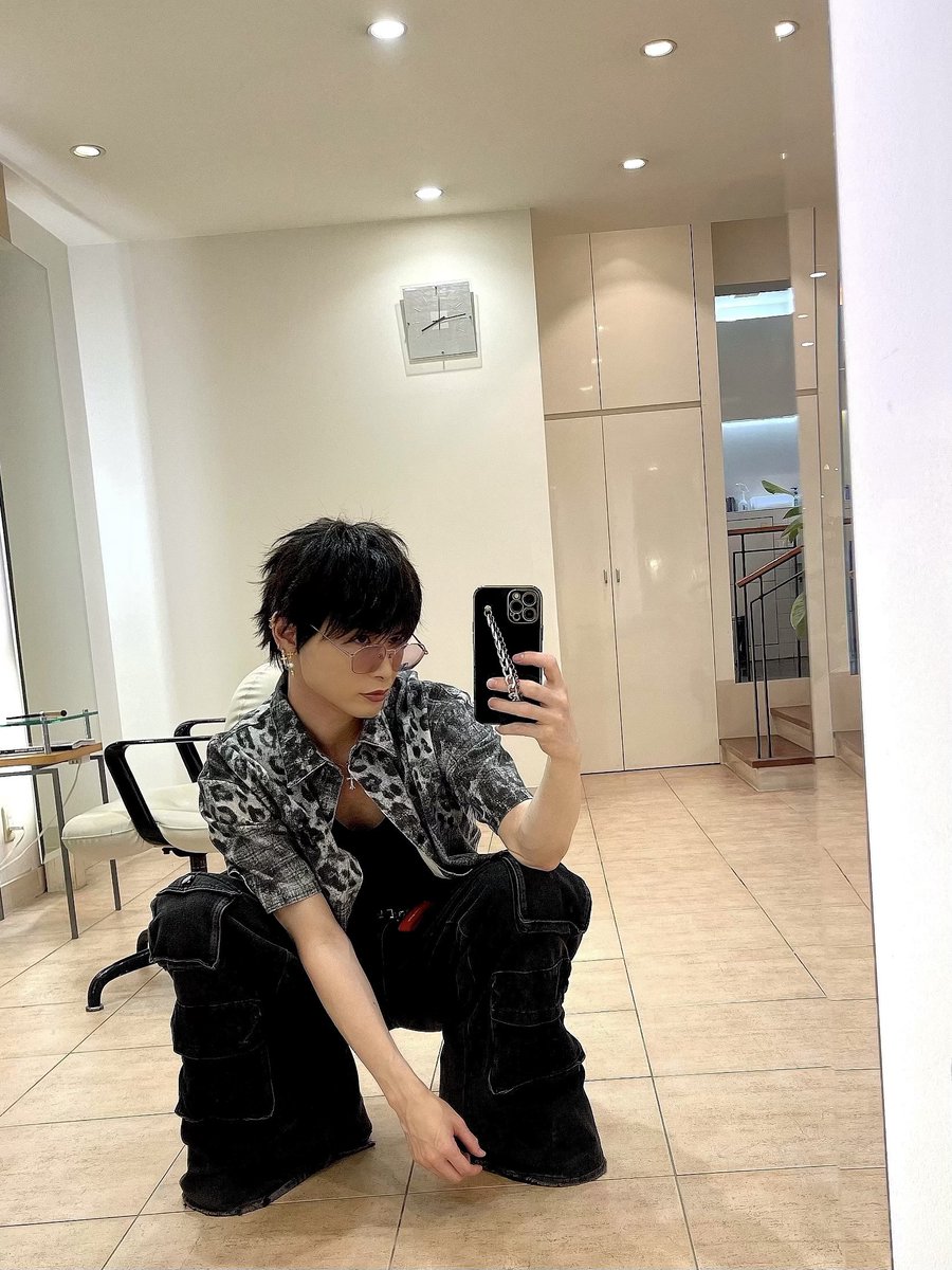 eiichi_fabris's tweet photo. こんばんは https://t.co/DuIlwDGB9E