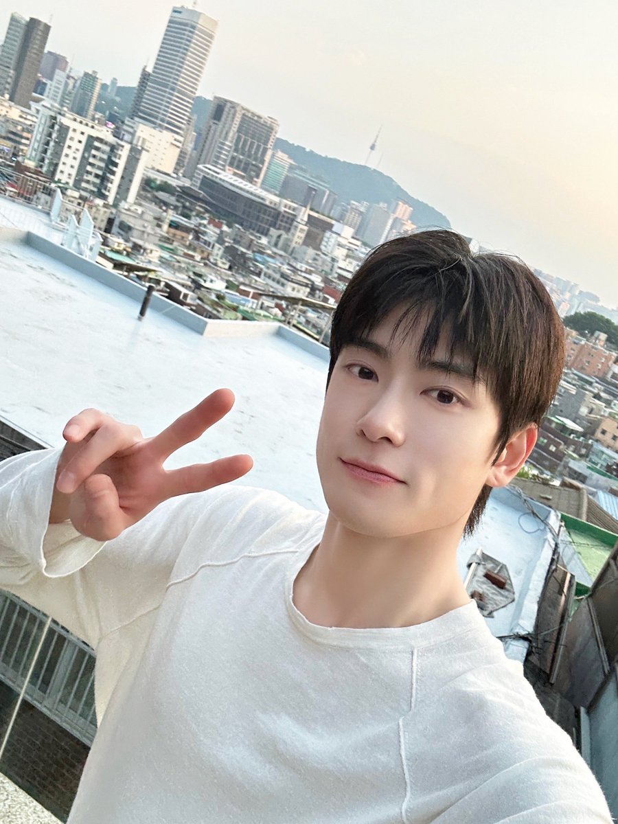 hourlyjaeh's tweet photo. melon music wave update

99 DEGREES OUT NOW
#JAEHYUN_99Degrees
#이미완벽한_재현이의_99도 https://t.co/MXzUBAflA9