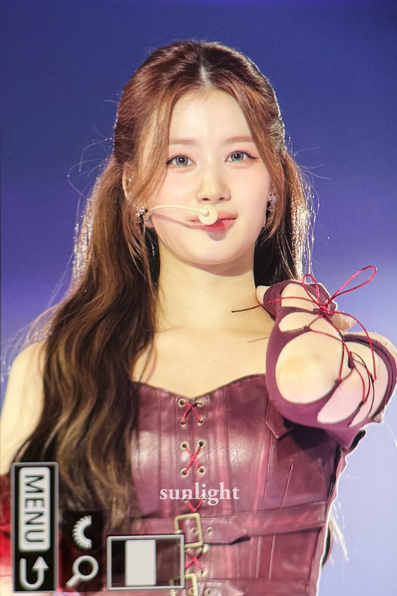 Sunlight1229's tweet photo. 260710 THIS IS FOR FINAL in SEOUL

#트와이스 #TWICE #사나 #SANA #サナ https://t.co/XpDiX1RoGK