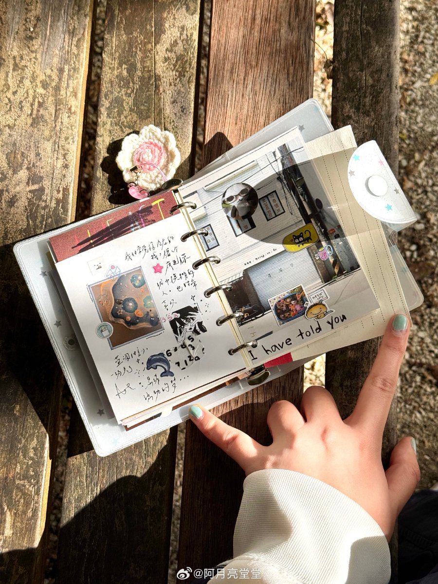 ym_oo5's tweet photo. Tackling the weekend clutter! Ditched 3 old mugs + donated 2 unworn bags—space feels lighter already. Small wins = big mood upgrade. #DeclutteringHacks https://t.co/AtHEKuRijj
