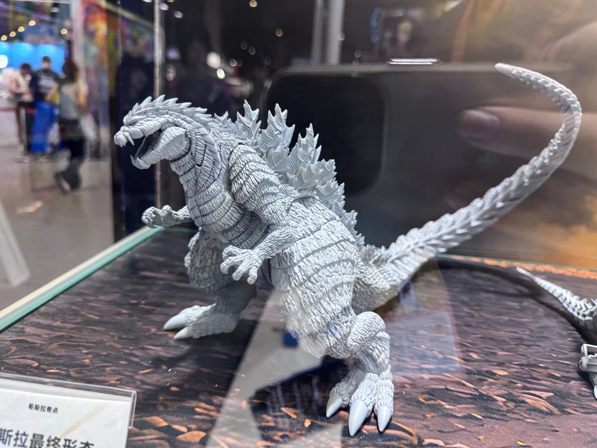 HowmanyWhy36227's tweet photo. Hiya Toys
Godzilla Singular Point
Godzilla Ultima
Some new photos https://t.co/seEyNWb9VI