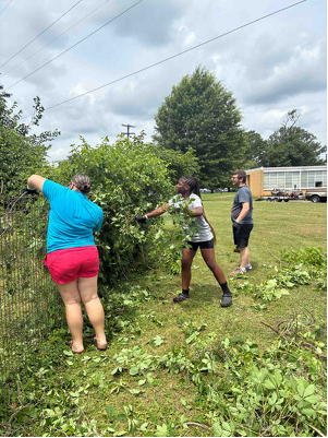 SSHSHawks's tweet photo. 🌱 Something exciting is growing at South Side High School!
Stay tuned as we share updates on this exciting project and watch our campus—and our students—grow together! 💙🌿 #SouthSideHawks #HawkNation #NavyJROTC #ProjectBasedLearning #CampusBeautification #GrowingTogether https://t.co/PDoyQ5uK9g