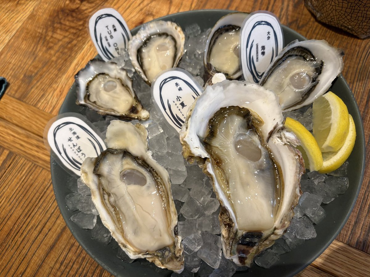 88ne__88oki's tweet photo. たくさん食べた🦪 https://t.co/NnLUWwYXR9