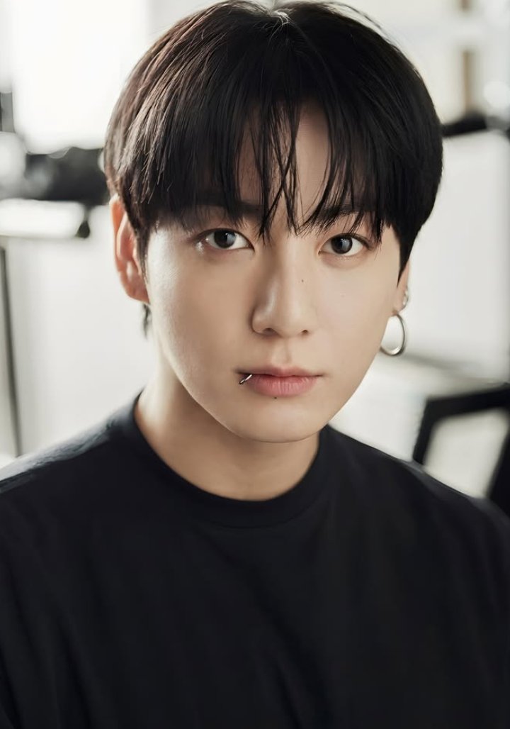 97Jungukk's tweet photo. https://t.co/JHNQhLBIU1