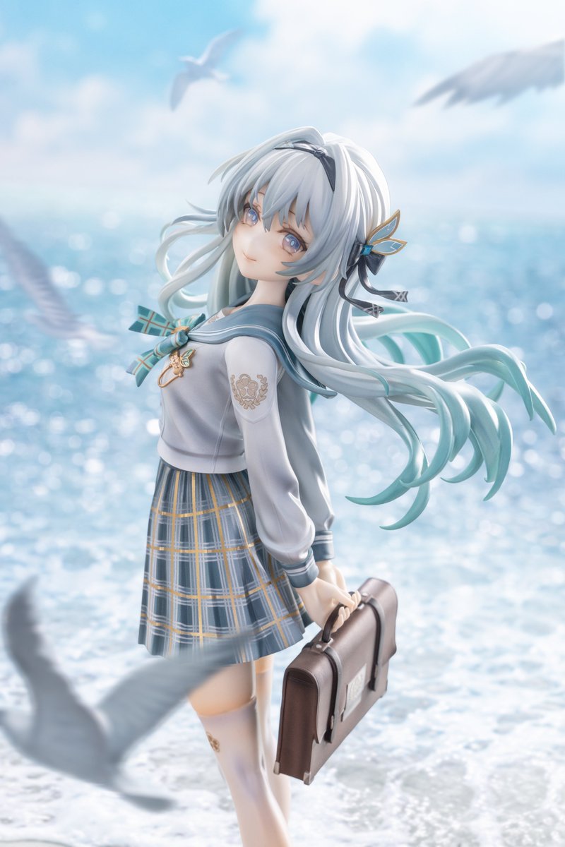 life1960012's tweet photo. 制作了《海光信笺·流萤》手办会在wf夏5-23-03展出

原画：微糖去冰
原型：@life1960012
涂装：葫芦
撮影：@薯条twilight
全高：250mm

※商品は無塗装・未組立レジンキットとなります。製作にはある程度の模型制作スキルが必要です。 https://t.co/kZSpOlLaLl