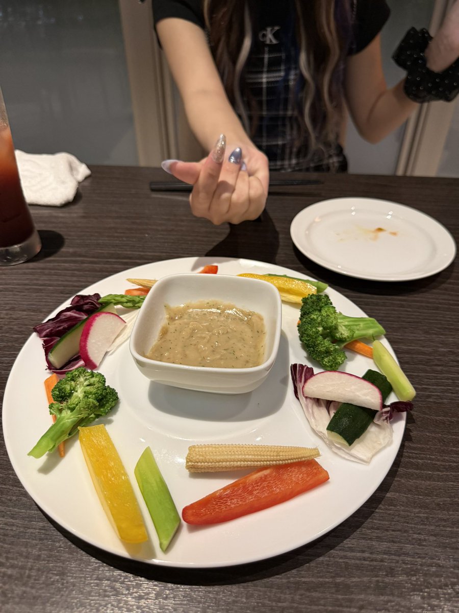 hmajinhima's tweet photo. (　ﾟдﾟ)善きかな善きかな
ここまでは、な

メインのステーキの塊が1番微妙であったわ

#飯テロ選手権 https://t.co/4MEFgnShNc