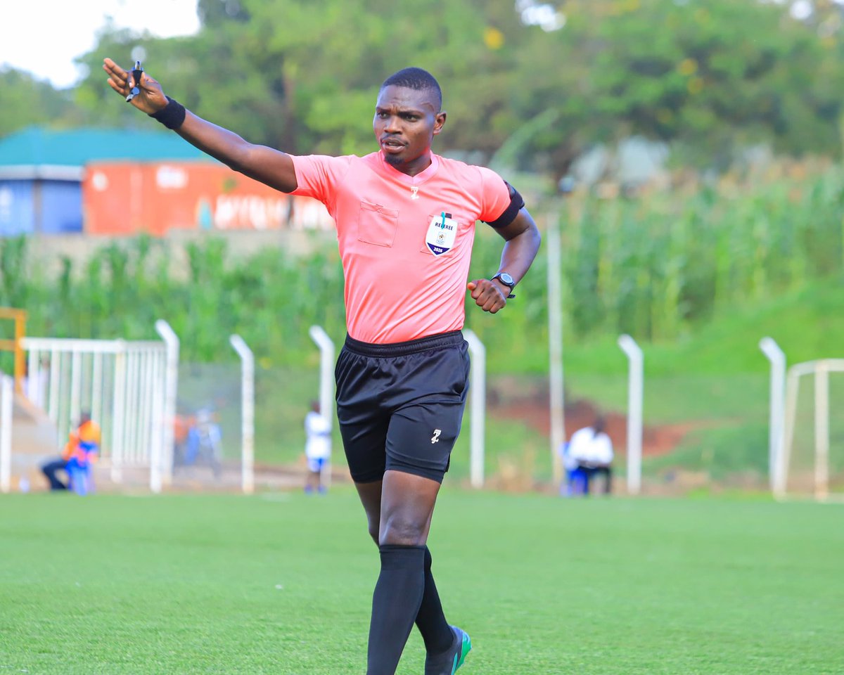TravorTule1's tweet photo. 🚨 OFFICIAL 🚨
KIKABI RONALD HAS BEEN APPOINTED TO OFFICIATE THE MASAZA CUP CLASH BETWEEN BULEMEEZI AND GOMBA THIS SUNDAY AT KOSOVO GROUNDS, KASANA. 🏟️⚽
ALL EYES ON THE MAN IN THE MIDDLE. 👨⚖️🔥
#MasazaCup26 #Bulemeezi #Gomba
📷@lubegamedia https://t.co/5A0po8zuP3