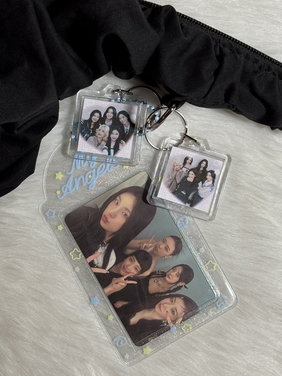 minniehauls's tweet photo. itzy tunnel vision in manila .ᐟ 👁️‍🗨️
➥ ot5 fan support by @minniehauls 

📌 like &amp; rt – show proof on d-day
🖇️ limited quantity, strictly 1:1!

see you tomorrow, midzys 🧚🏻‍♂️

#ITZY #ITZYinManila #ITZY_TNVS #ITZY_TUNNELVISION_MANILA 
#ITZY_WORLD_TOUR https://t.co/Fbhq3chyWF
