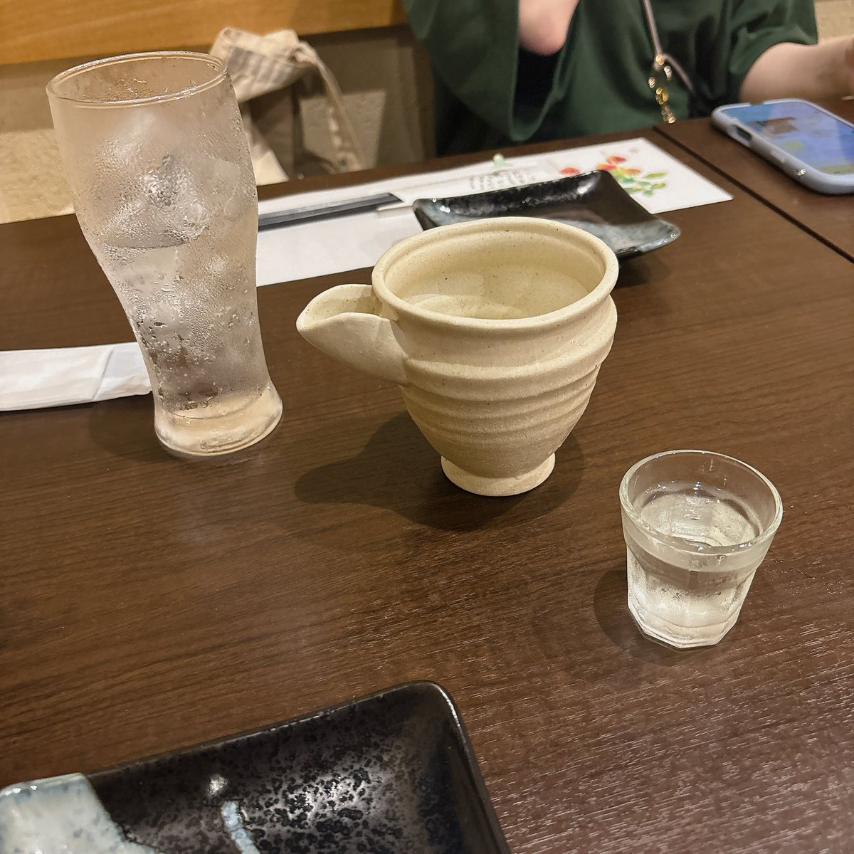 ChithmRhythm's tweet photo. これからもよろしくということで
先月も行って今月も行ってしまったけどマジでここ、おつまみも蕎麦も美味しくて神 https://t.co/dWHRKai073