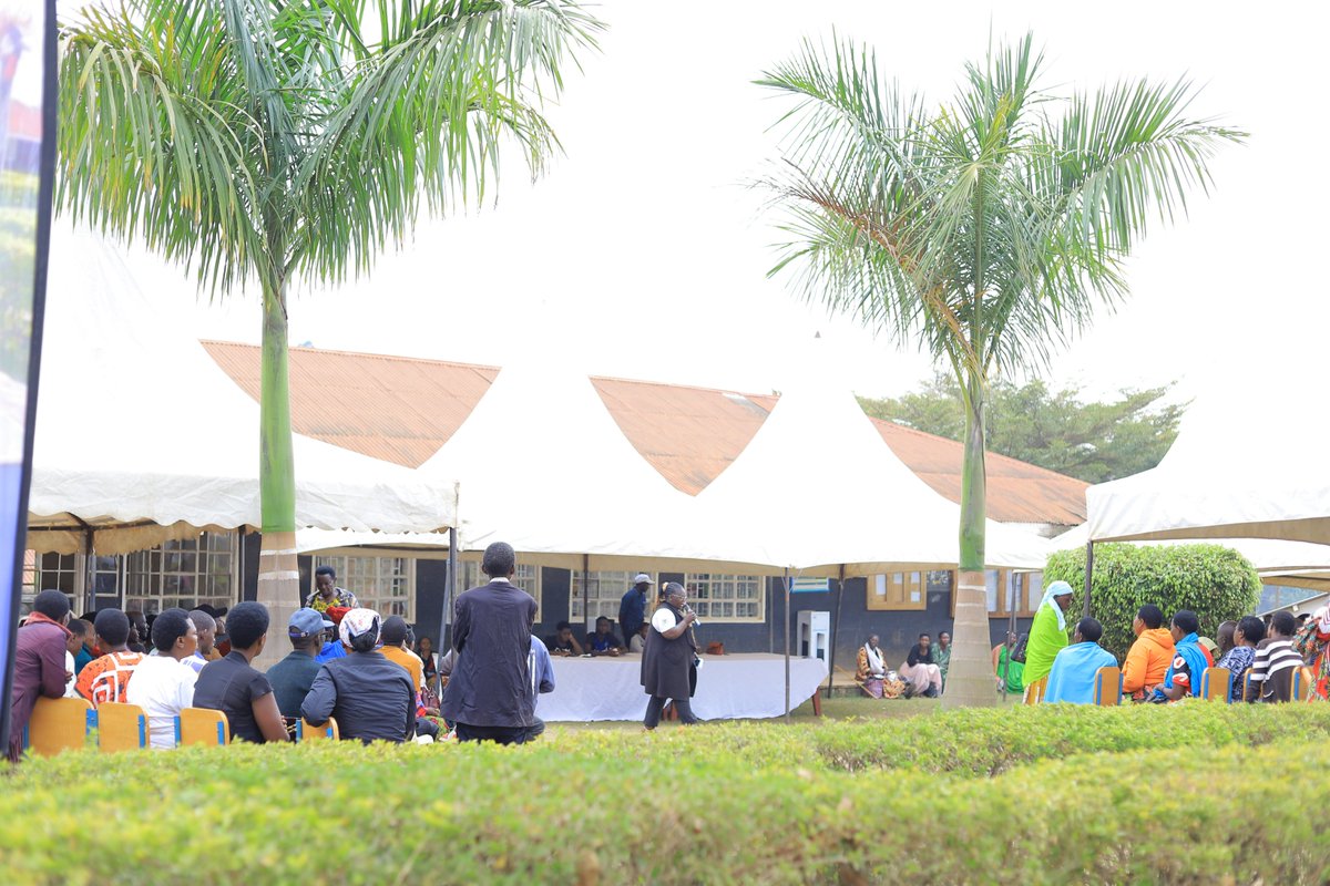 kitungamedicamp's tweet photo. Sights and sounds of today's event, still grateful to our partners @lionsclubs Ntungamo Ug, @stanbicug Ntungamo branch, @tvwest, @sAnkoleDiocese, Waymark construction ltd, @InspireAfrica_ and Muntuyera High Shool - Kitunga SACCO. https://t.co/iVFr0bFVTx