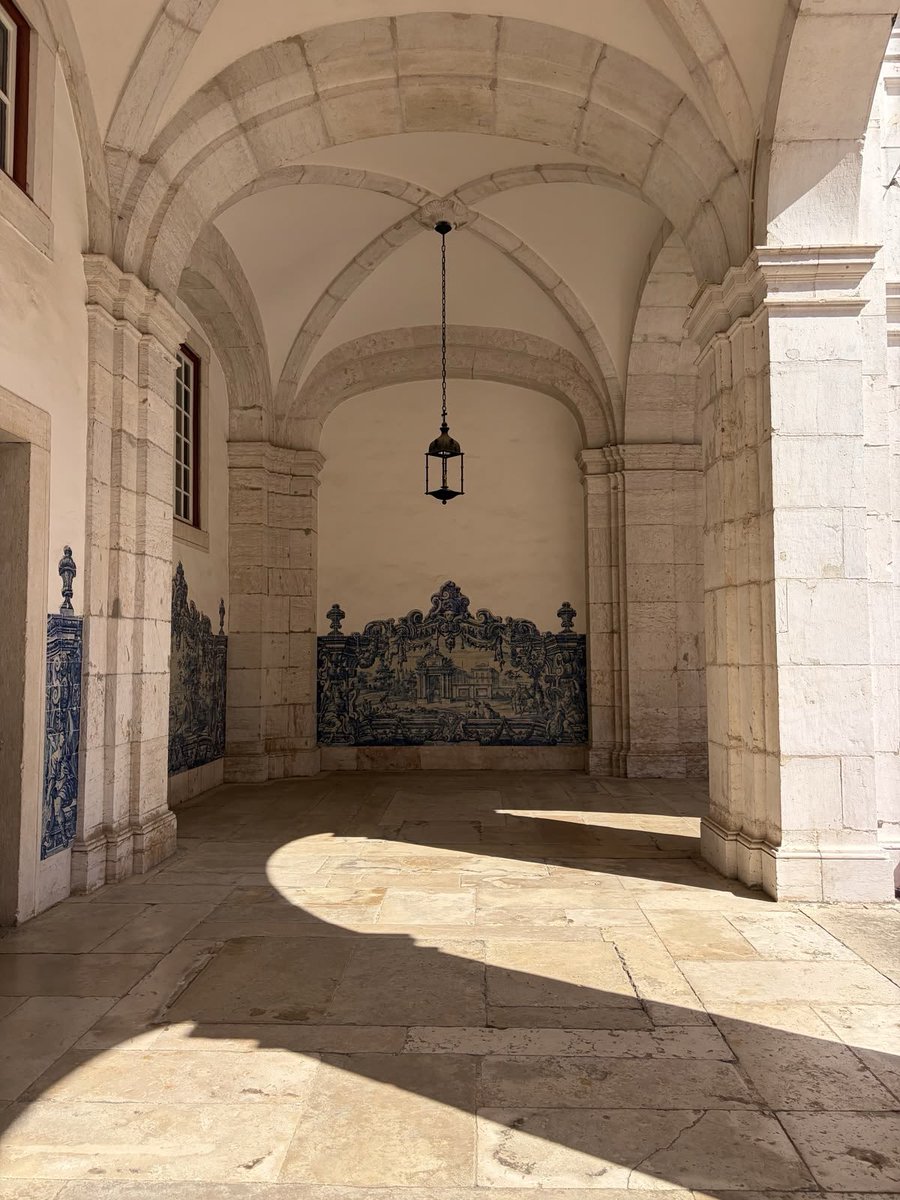 LaDolceRiviera's tweet photo. Architecture can be soul warming https://t.co/0xkcglhcjZ