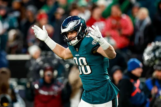 thomasrp93's tweet photo. Dallas Goedert is still receiving top 10 TE votes among scouts, coaches, and execs.

Meanwhile, he is not even top 20 paid TEs in the NFL.

#Eagles https://t.co/8VvRtpgCjc
