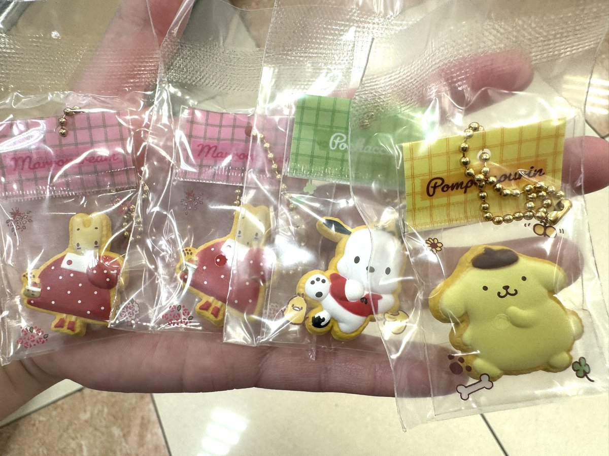 2a0xx's tweet photo. サンリオ 手作りおやつチャーム アイシングクッキー ガチャ 

【譲】ポムポムプリン･ポチャッコ･マロンクリーム×2

【求】シナモロール シナモン 何個でも

郵送のみ📮

お心あたりのある方お待ちしております🙇‍♀️ https://t.co/Zlpv02n0my