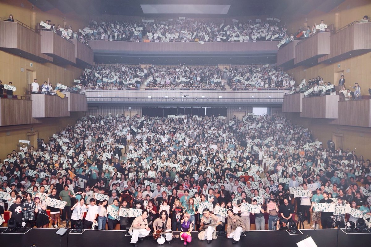 RRReol_official's tweet photo. Reol Oneman Live 2026 美辞学
at 東京・LINE CUBE SHIBUYA

国内ツアーファイナル

ひとつの旅を走り切り、また新しいスタートラインへ
新しいお知らせとともに、次の物語も動き始めました
長い旅は、この先も続いていきます

美辞学tourは海外編へ
ソウル公演・台北公演チケット若干数ございます🎟️
https://t.co/ffYht1rboi

ぜひお越しください🔥

#Reol #美辞学 #美辞学tour