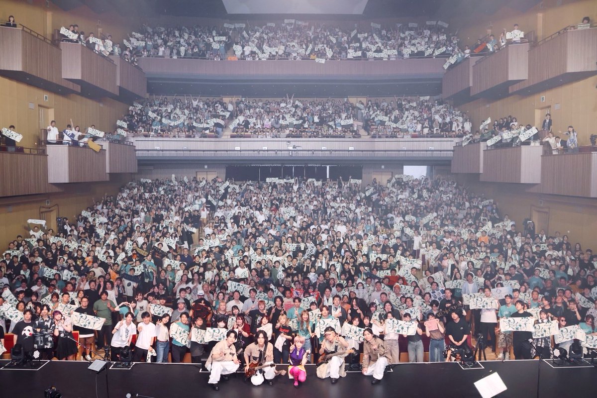 RRReol_official's tweet photo. Reol Oneman Live 2026 美辞学
at 東京・LINE CUBE SHIBUYA

国内ツアーファイナル

ひとつの旅を走り切り、また新しいスタートラインへ
新しいお知らせとともに、次の物語も動き始めました
長い旅は、この先も続いていきます

美辞学tourは海外編へ
ソウル公演・台北公演チケット若干数ございます🎟️
https://t.co/ffYht1rboi

ぜひお越しください🔥

#Reol #美辞学 #美辞学tour
