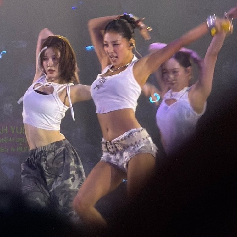 cactusjihyo's tweet photo. woman of demonic nature that i want to see again and again https://t.co/JmMDMCJsZK