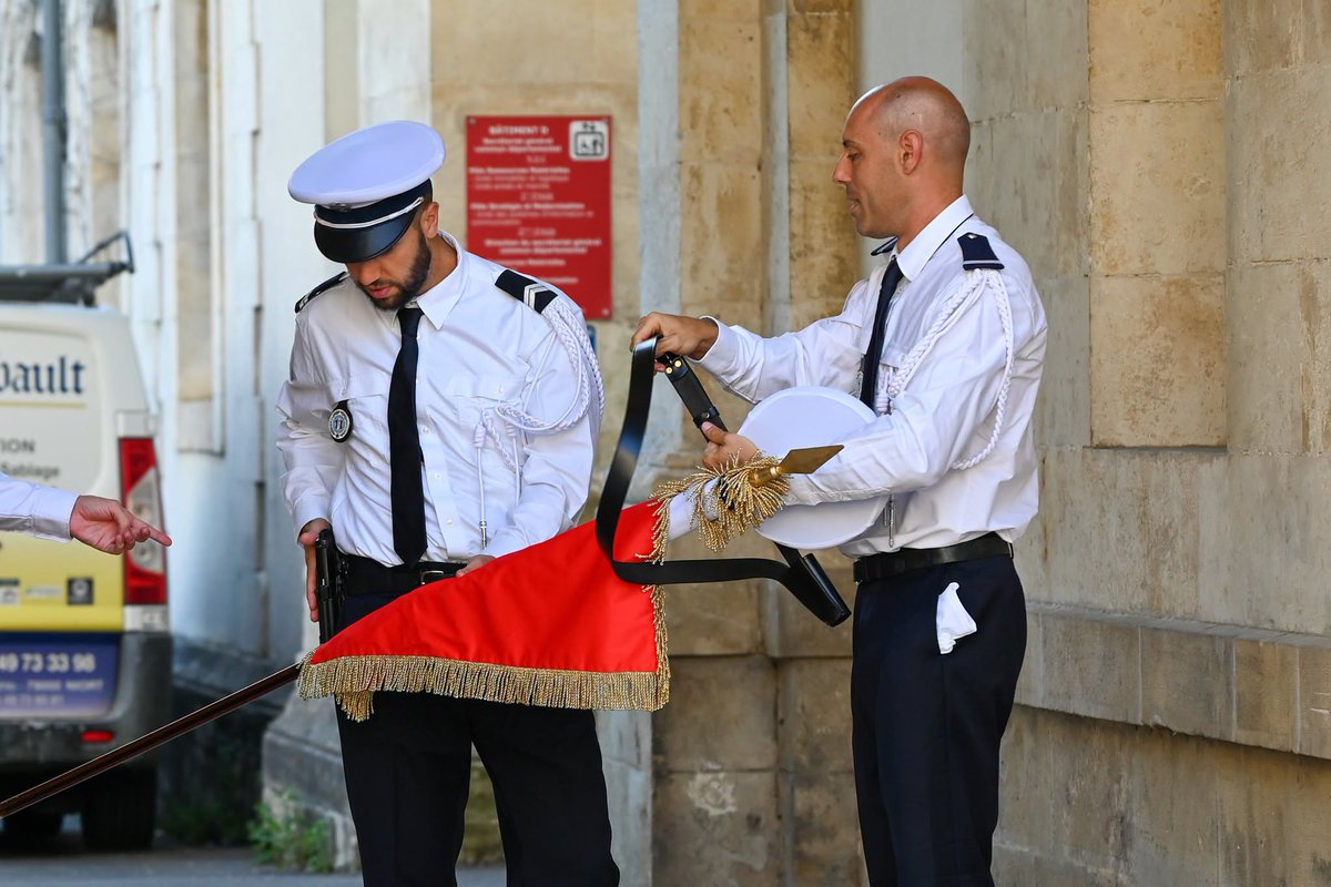 PoliceNat79 tweet picture