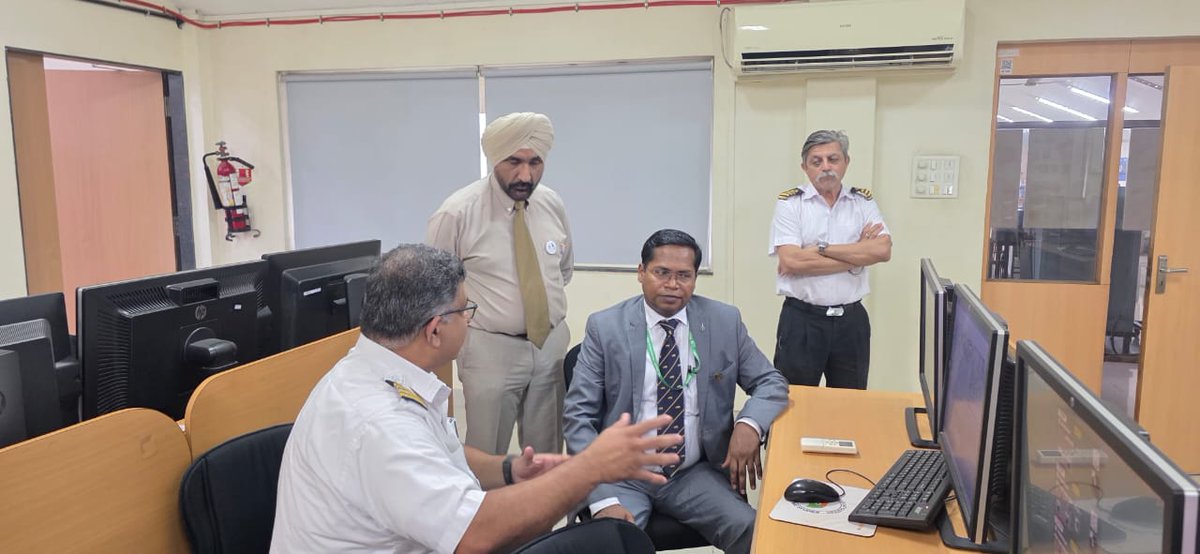 3Beesresearch's tweet photo. ⚓ MTI Visit | The Great Eastern Institute of Maritime, Lonavala
TBRF, under the guidance of DGMA, interacted with cadets on maritime safety, discipline, and career readiness.
🌊 Building Future Seafarers.
#MTIVisits #DGMA #TBRF #MerchantNavy#PMO https://t.co/YcbobfvfJY