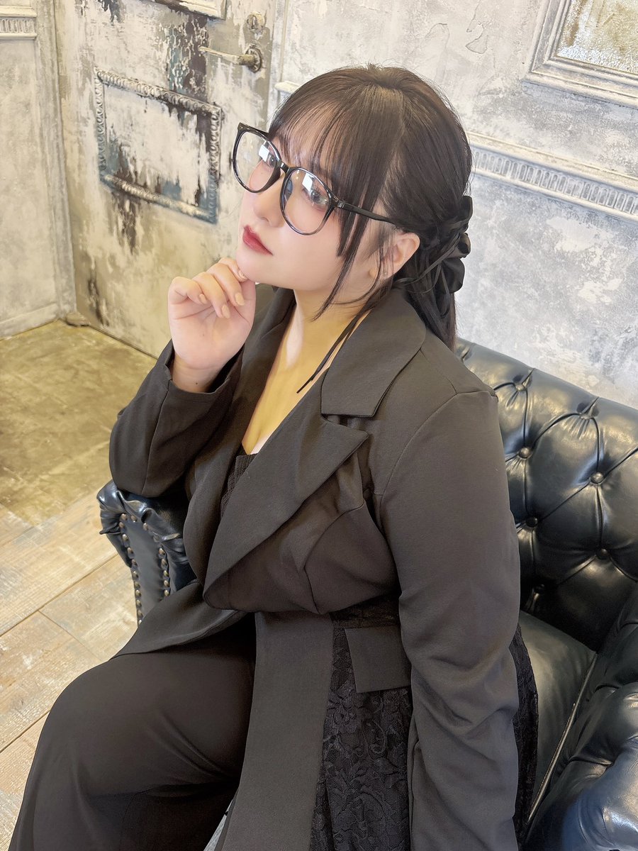 kana_aoyagi's tweet photo. 8月出演舞台 #ツクツワ 
役柄とあらすじが解禁されました。

シュプリンガー役です♟️

2026.8/12-16
大塚萬劇場です。

なかなかにクセのありそうな役で
早く稽古始まらないかな！ってわくわく。

主演は松藤さんなので
アクションも沢山な作品になりそう。

🎫https://t.co/yuU0j6qDfr https://t.co/m0Wx3NBWzu