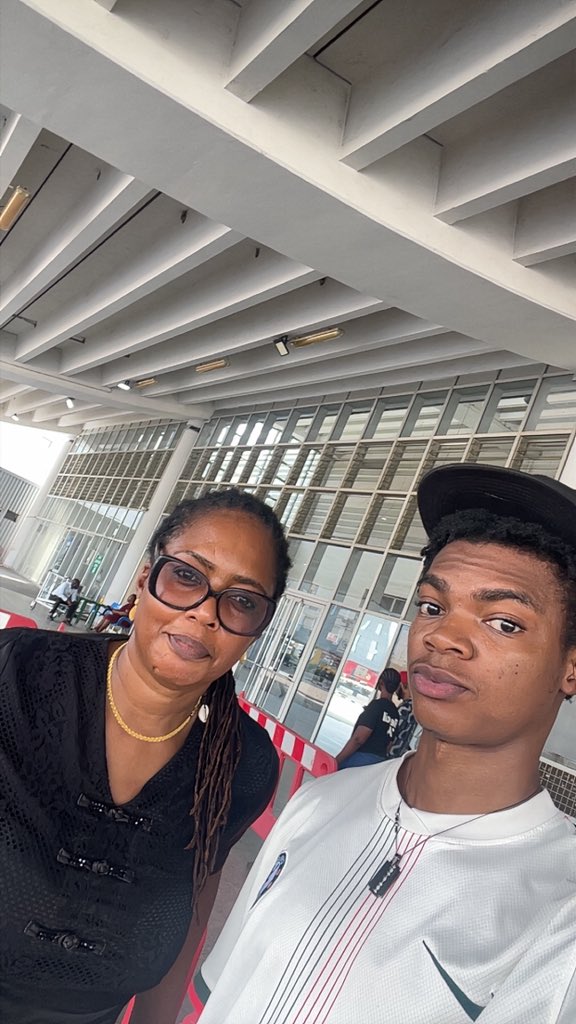 EhisOjeks's tweet photo. my favourite selfies🥹 https://t.co/qmdI1GaXtE