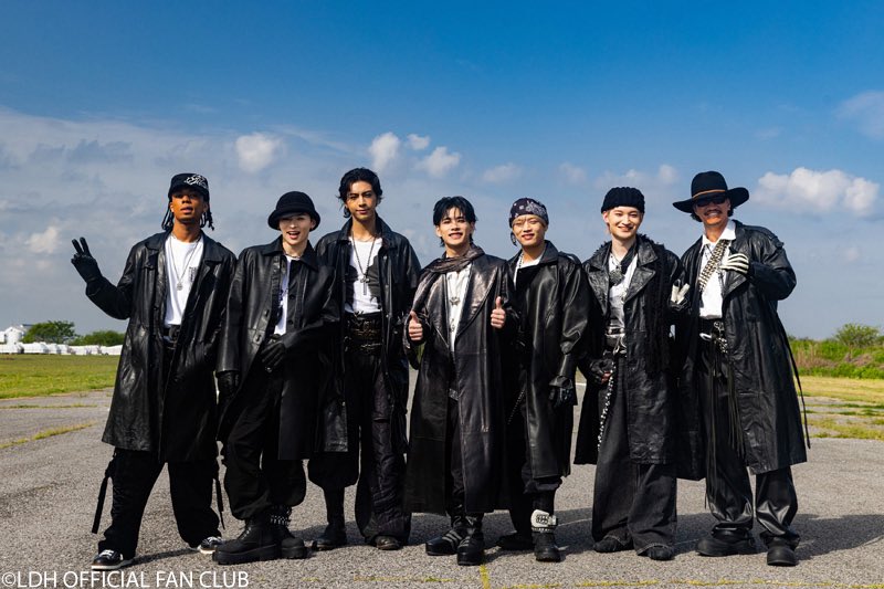 exile_magazine's tweet photo. #EXILETRIBEMAGAZINE
#PSYCHICFEVER の記事を更新！

PSYCHIC FEVERが4年ぶりとなる待望の2nd ALBUM『DIFFERENT』をリリース！アルバム制作の裏話をメンバー7人にたっぷり語ってもらいました。

https://t.co/OAJ66gRdvQ

※記事の一部はFC会員以外の方もご覧いただけます。 https://t.co/U7L4LTUiJG