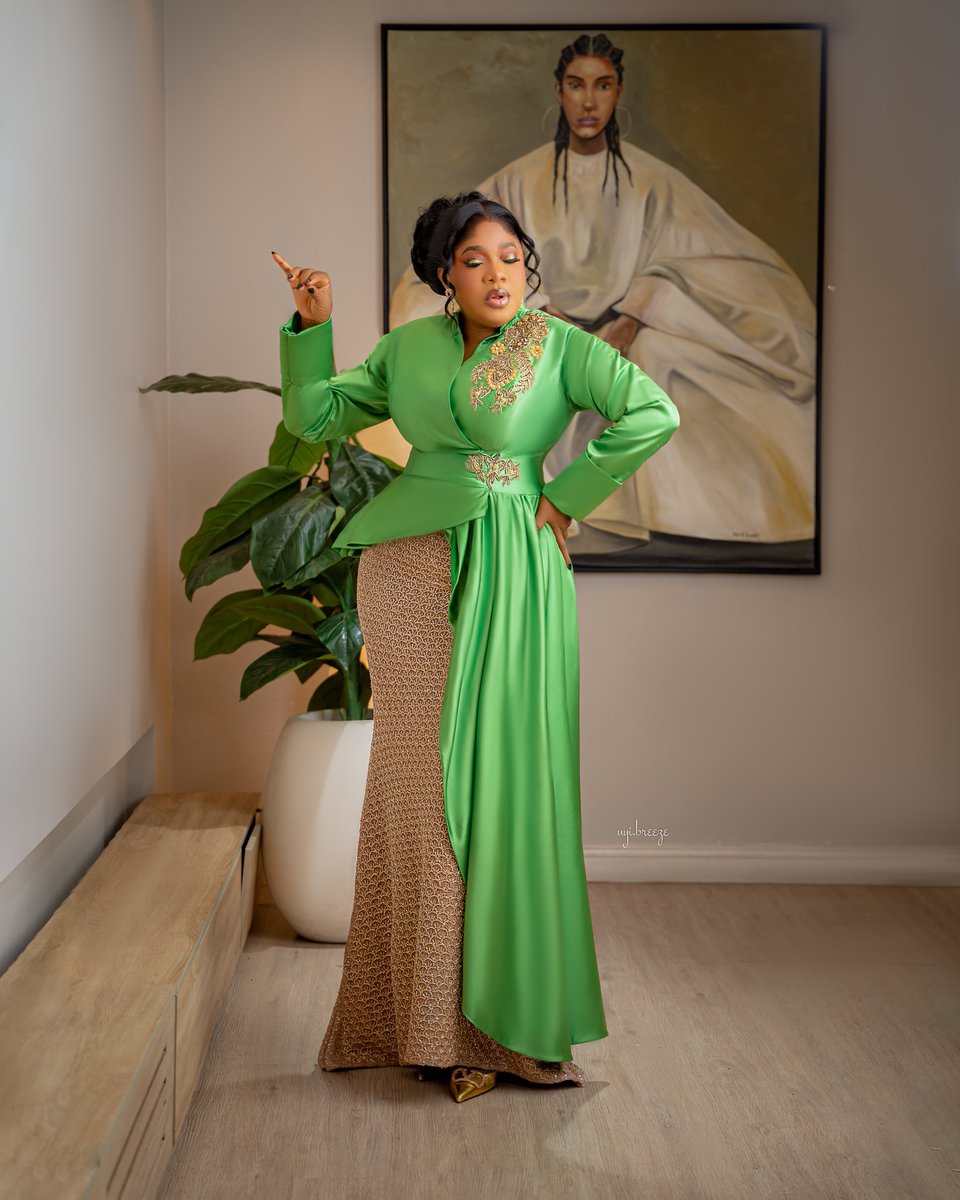 toyin_abraham1's tweet photo. Still smiling from last night. 💚✨

They said wear green… I might have understood the assignment a little too well. 💚😂

Thank you, @globacomlimited for another unforgettable evening. Every conversation, every connection, and every celebration reminded me why this journey is so special.