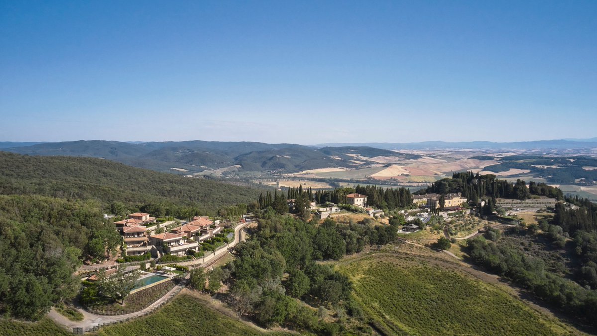 montalcinonews's tweet photo. Il #RosewoodCastigliondelBosco (foto gentilmente concesse dalla struttura) a #Montalcino, fondato dalla famiglia #Ferragamo nella #ValdOrcia Patrimonio Unesco, è nei top 50 hotel de #LaListeHotels2026, la classifica dei migliori alberghi di lusso al mondo
https://t.co/zscFz5AVzM https://t.co/2lOJb2ogwj