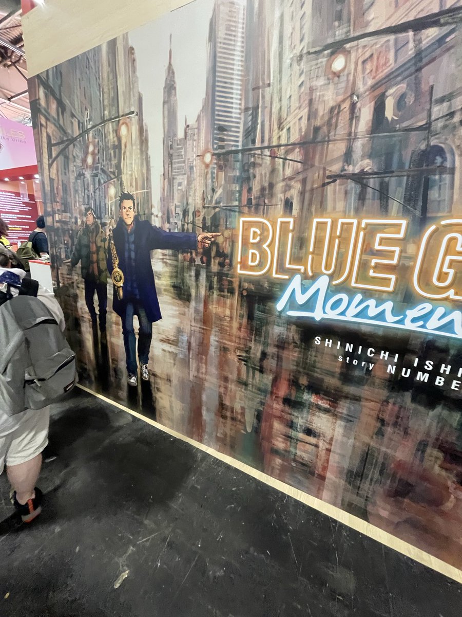 No8_official's tweet photo. パリのジャパンエキスポに来ました。「BLUE GIANT MOMENTUM」が大きく…感謝。 https://t.co/fCf4JUT2db