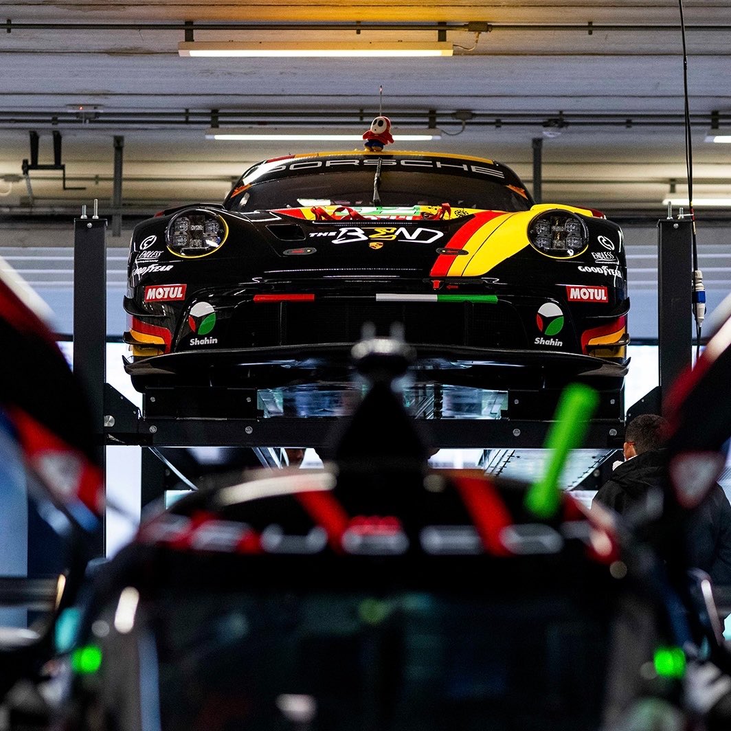 FIAWEC's tweet photo. Scrutineering and final preparations complete 👌
 
Tudo pronto, time to kick off the race weekend!
 
#WEC #6HSaoPaulo https://t.co/h91ZjTO1rh