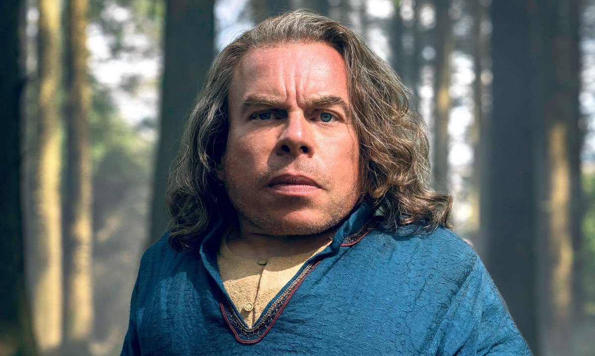 iamrobothead's tweet photo. Warwick Davis would have made a fantastic Helen of Troy because he is really good at his job. https://t.co/pPzTbx9Jek