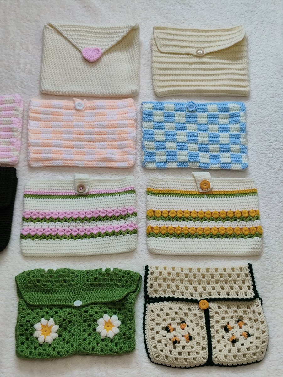 __Mrbookmark__'s tweet photo. سفارش Book sleeve مشتری کتابخونم☺️

بابت کم بودن نور منو ببخشید 🫠 https://t.co/88KXzaAZBe